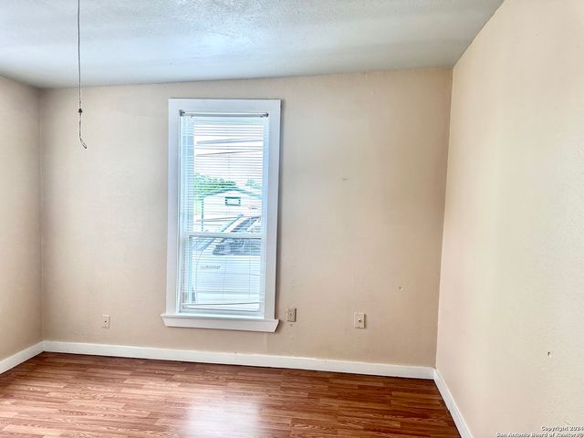 104 S 2nd ST, Stockdale, TX 78160