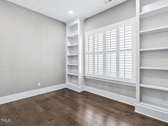 111 Glenpark Place, Cary, NC 27511