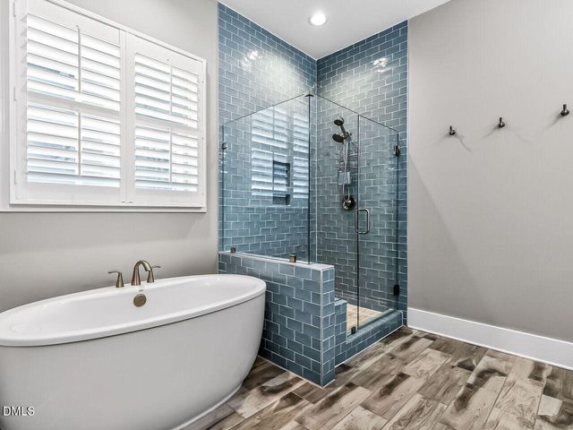 111 Glenpark Place, Cary, NC 27511