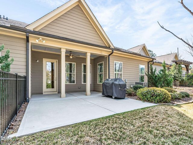 111 Glenpark Place, Cary, NC 27511