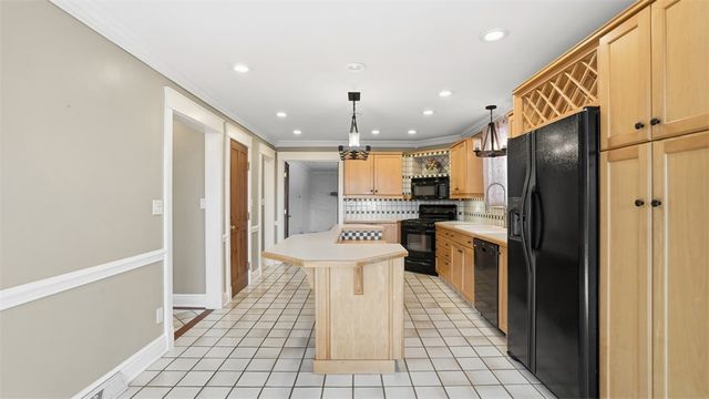 133 James Dr, North Sewickley Twp, PA 16117