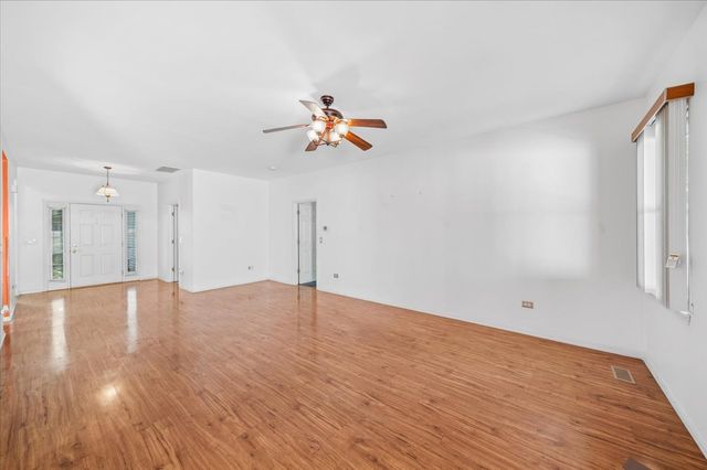 21009 W Torrey Pines Court, Plainfield, IL 60544
