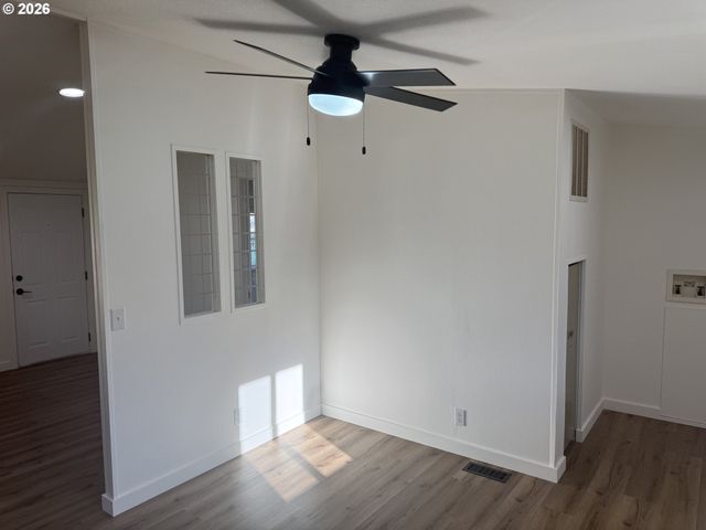 20140 Ne SANDY Blvd 103, Fairview, OR 97024