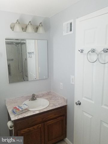 15873 MONTVIEW DR, Dumfries, VA 22025