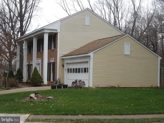 15873 MONTVIEW DR, Dumfries, VA 22025