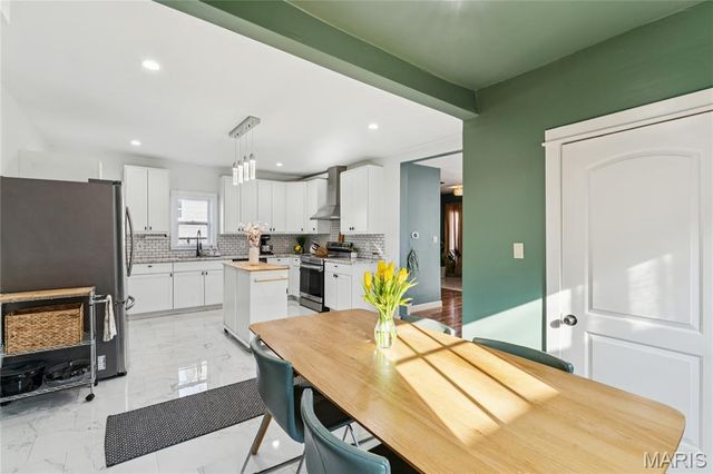 6932 Corbitt Avenue, University City, MO 63130