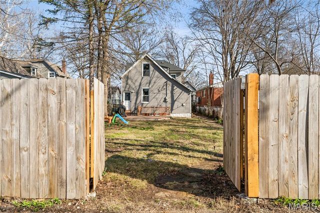 6932 Corbitt Avenue, University City, MO 63130