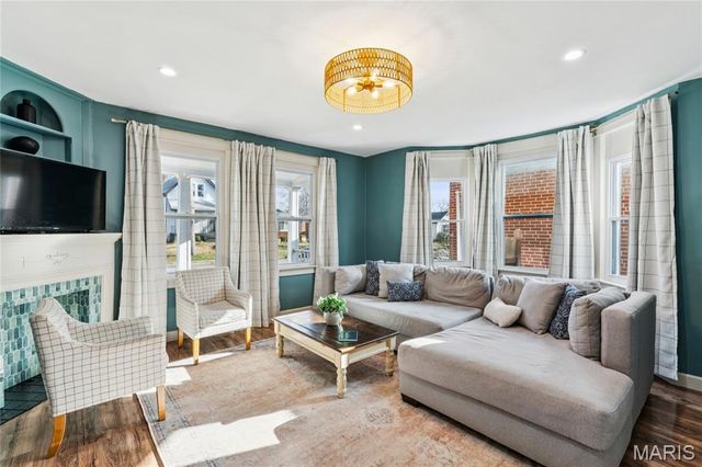 6932 Corbitt Avenue, University City, MO 63130