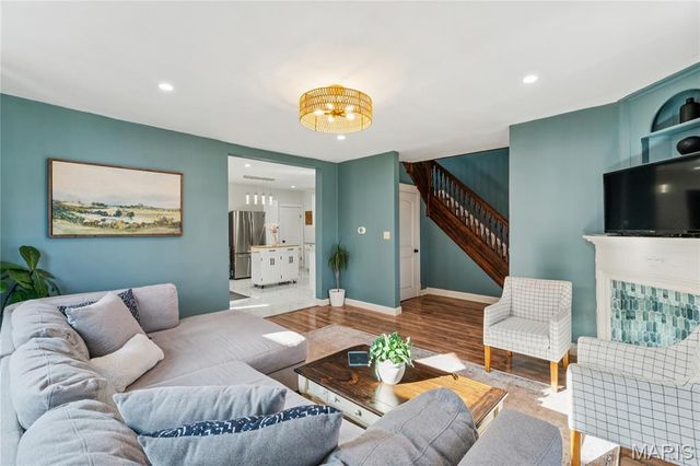 6932 Corbitt Avenue, University City, MO 63130