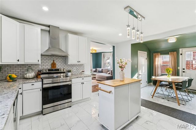 6932 Corbitt Avenue, University City, MO 63130