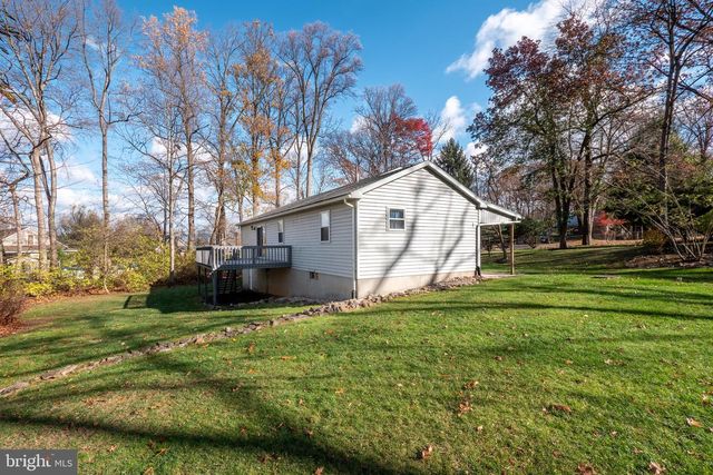 6 TINA LN, Mertztown, PA 19539