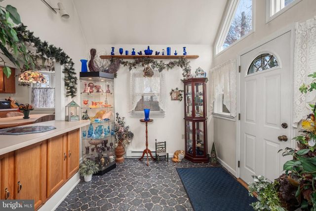 6 TINA LN, Mertztown, PA 19539