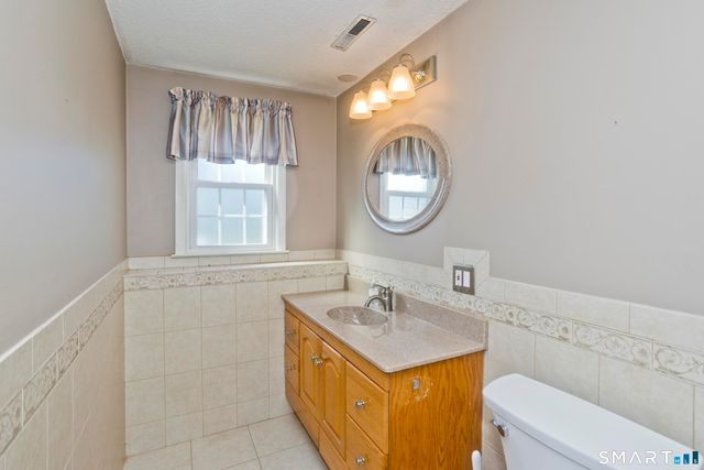 30 Kanter Drive, Vernon, CT 06066