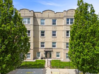 5054 N Troy Street 3, Chicago, IL 60625