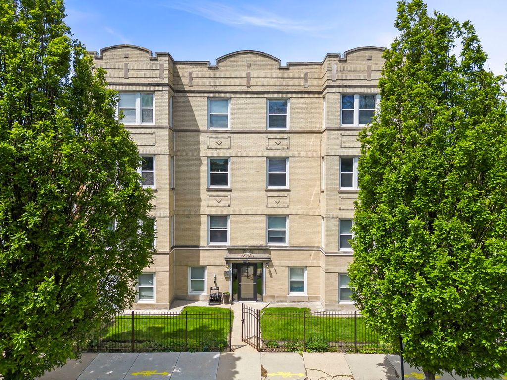 5054 N Troy Street 3, Chicago, IL 60625