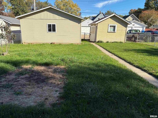 422 45th Street, Moline, IL 61265