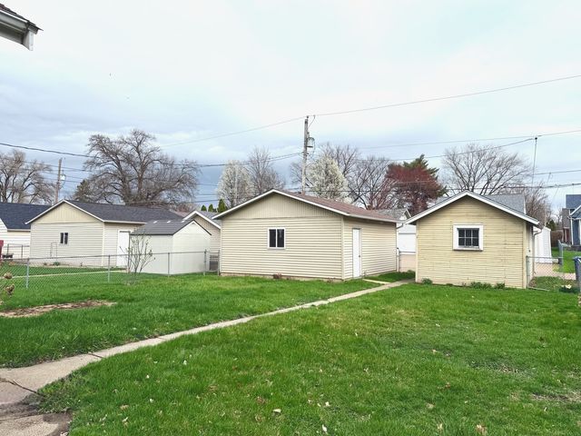 422 45th Street, Moline, IL 61265