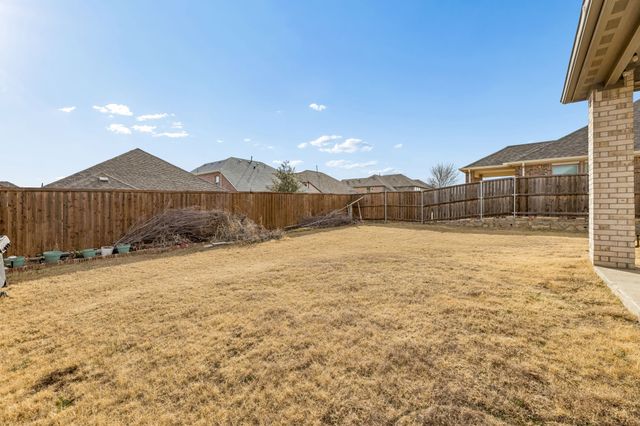 200 Kirwin Drive, Fort Worth, TX 76131