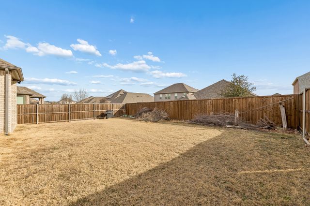 200 Kirwin Drive, Fort Worth, TX 76131