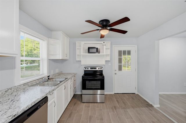 718 W Belden Street, Sherman, TX 75092