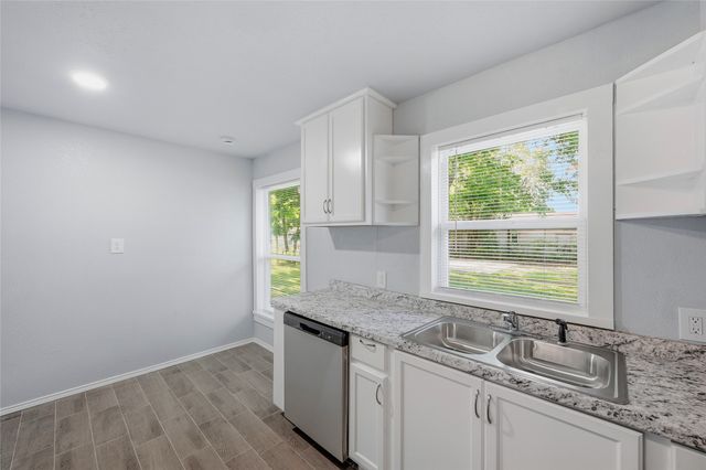 718 W Belden Street, Sherman, TX 75092