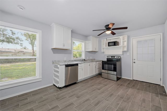 718 W Belden Street, Sherman, TX 75092