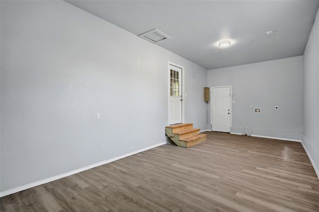 718 W Belden Street, Sherman, TX 75092