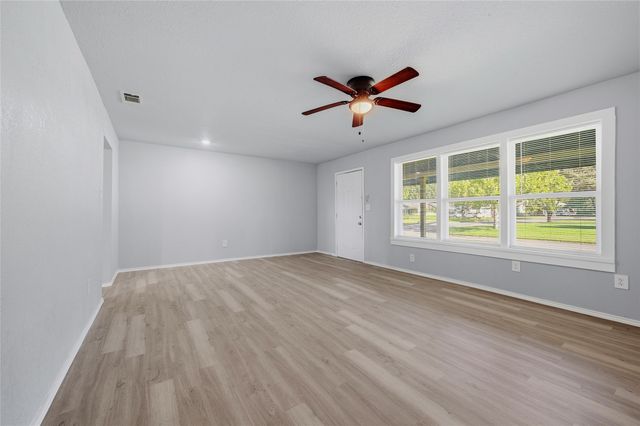 718 W Belden Street, Sherman, TX 75092