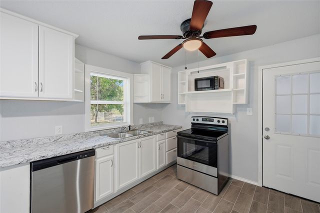 718 W Belden Street, Sherman, TX 75092