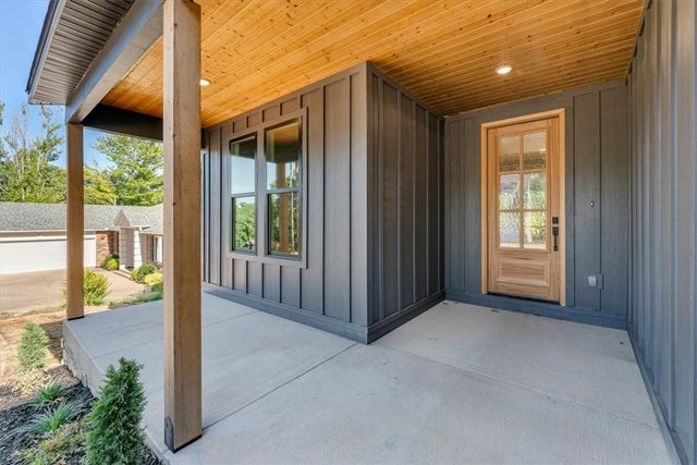 26 Dunvegan Drive, Bella Vista, AR 72715