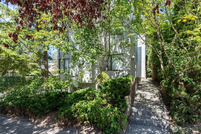 1544 NW 53rd Street, Seattle, WA 98107