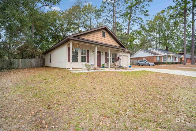 209 Maplewood Loop, Daphne, AL 36526