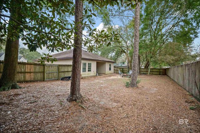 209 Maplewood Loop, Daphne, AL 36526
