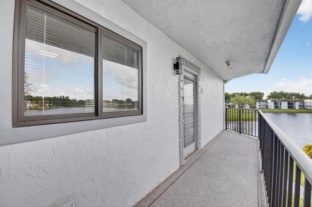 15235 Lakes Of Delray Boulevard 320, Delray Beach, FL 33484