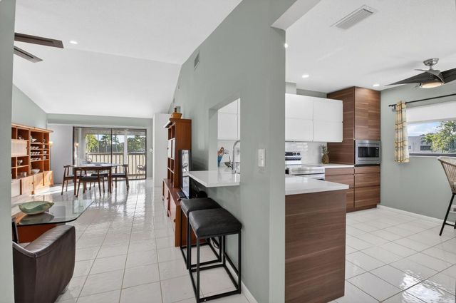 15235 Lakes Of Delray Boulevard 320, Delray Beach, FL 33484