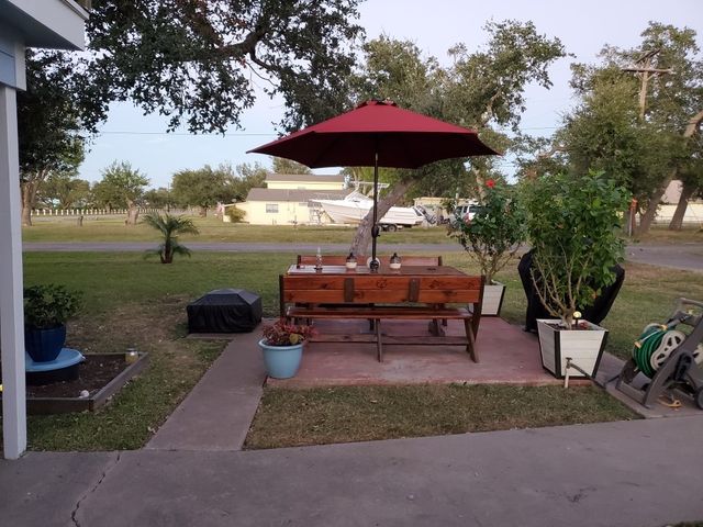 4042 Loop 1781, Rockport, TX 78382