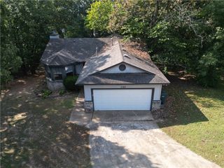 1125 E Township Street, Fayetteville, AR 72703