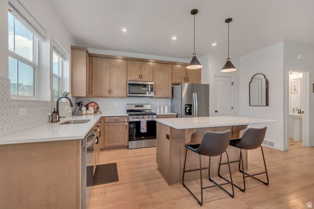 9399 N VERNHAM LN, Eagle Mountain, UT 84005