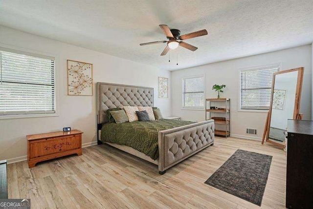 2677 FOREST Way NE, Marietta, GA 30066