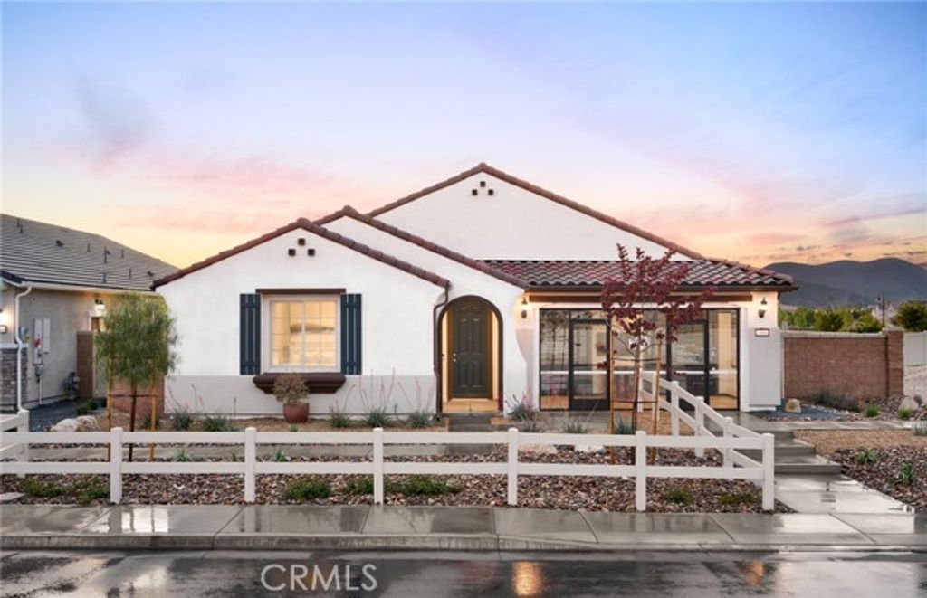 29445 Ironview Drive, Menifee, CA 92584