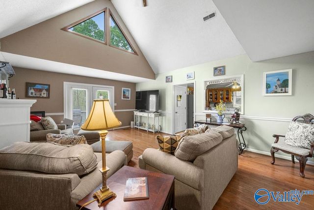 203 Amy Drive, Glencoe, AL 35905