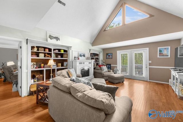 203 Amy Drive, Glencoe, AL 35905