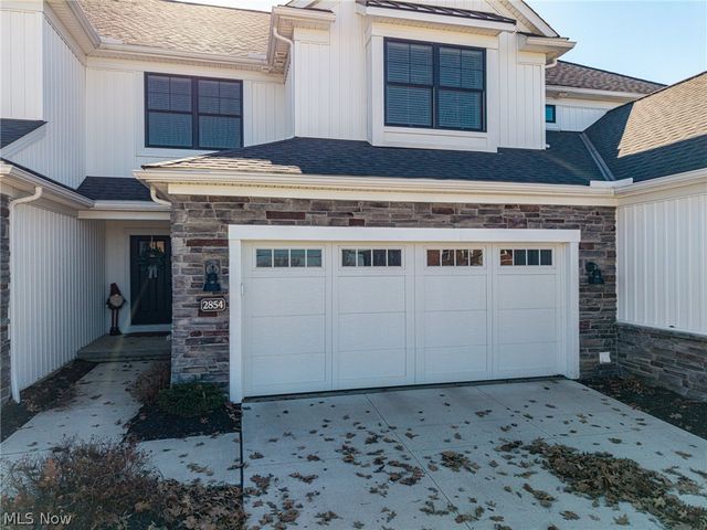 2854 Riviera Drive, Fairlawn, OH 44333