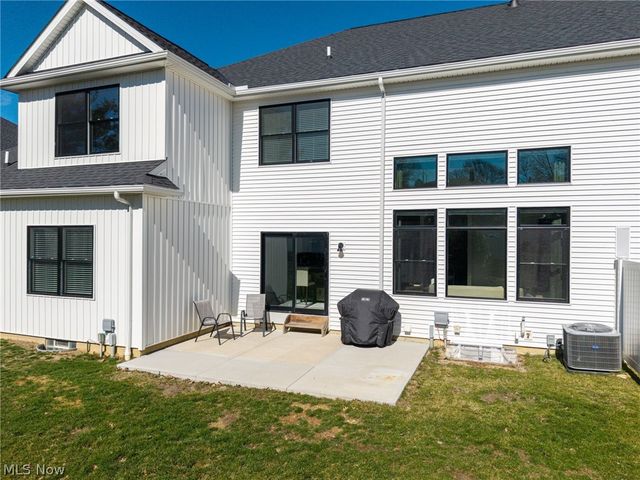 2854 Riviera Drive, Fairlawn, OH 44333