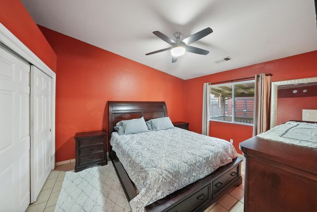 1271 Deer Creek Street, Tulare, CA 93274