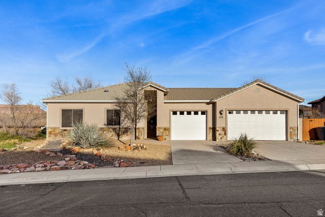 1128 N MAIN ST, Hurricane, UT 84737