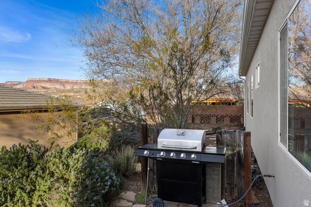 1128 N MAIN ST, Hurricane, UT 84737