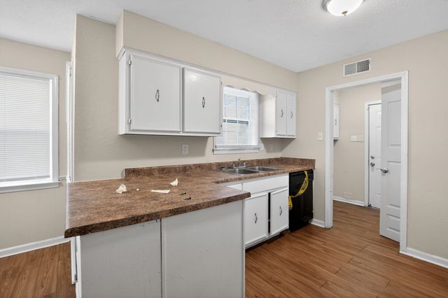 3800 JAMES RD, Memphis, TN 38128