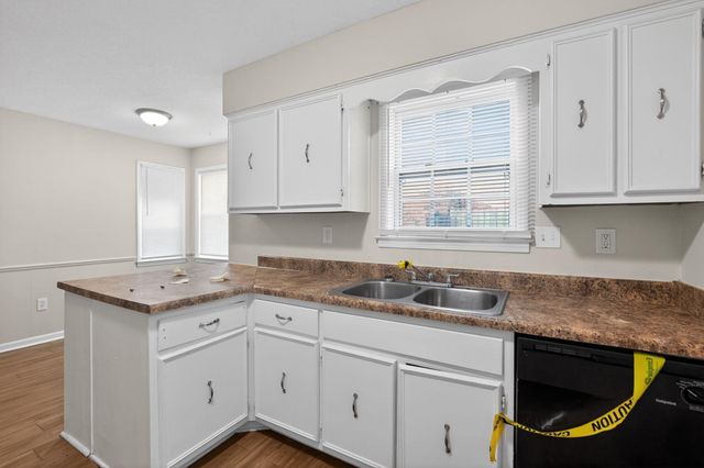 3800 JAMES RD, Memphis, TN 38128