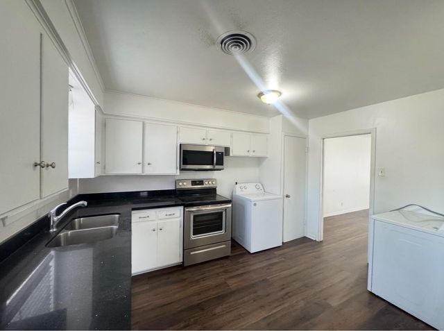 405 Botts Street A, Brenham, TX 77833